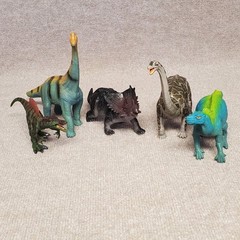 Dinosaur Toy Educational Figures Lot of 5 Unbranded Happy Kin Plastic Resin