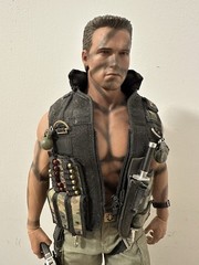 Hot Toys Arnold Schwarzenegger Commando MMS276 2015
