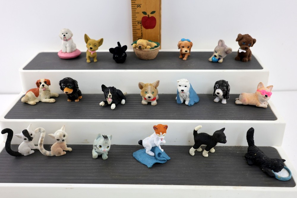 Vtg Lot of 21 MEG Puppy/Kitty/Jungle in My Pocket 90’s PVC Figures
