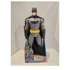 DC Comics Batman 20 Inch Action Figure Gray Black Yellow With Cape & Clothes