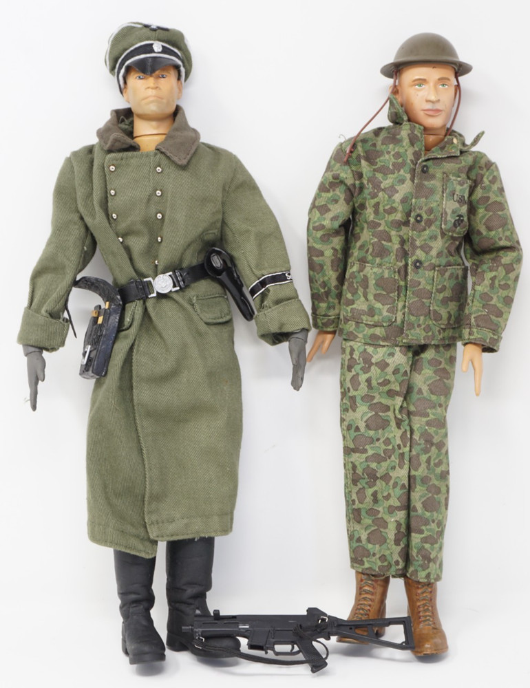 2 21st Century Toys 12 in Action figures American and German soldiers 2022