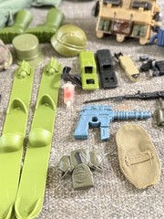 Vintage GI Joe ARAH 1991 Collector’s Case With 30+ Pieces Clothes/Accessories