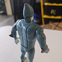 TIGERSHARKS MAKO 1986 Action Figure works great. vintage telepix clean