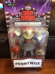 NECA TOONY TERRORS PENNYWISE CLOWN ~ IT STEPHEN KING Box Torn New!!!!