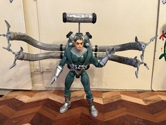 ToyBiz Spider-Man Classics WEB SPLASHER DOC OCK 6″ ULTIMATE Dr. Octopus