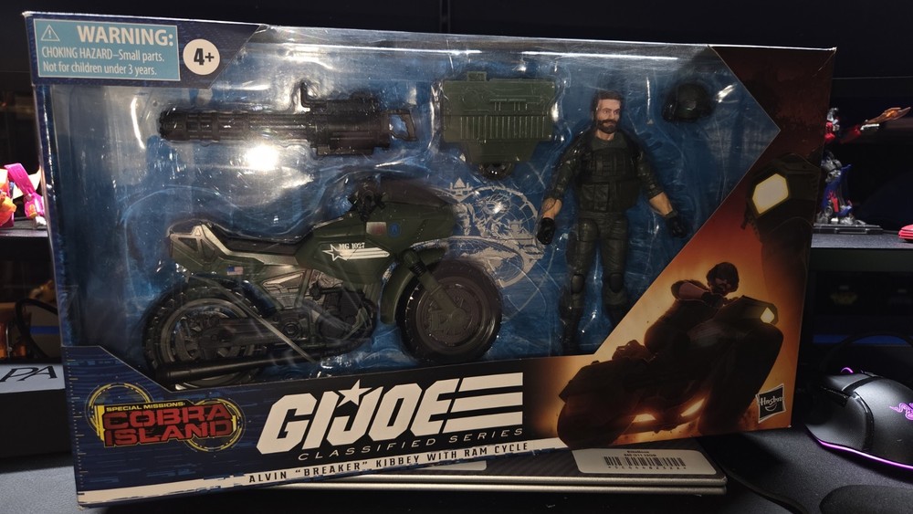 MISB Hasbro Cobra Island GIJoe Classified Alvin “Breaker” Kibbey with RAM Cycle