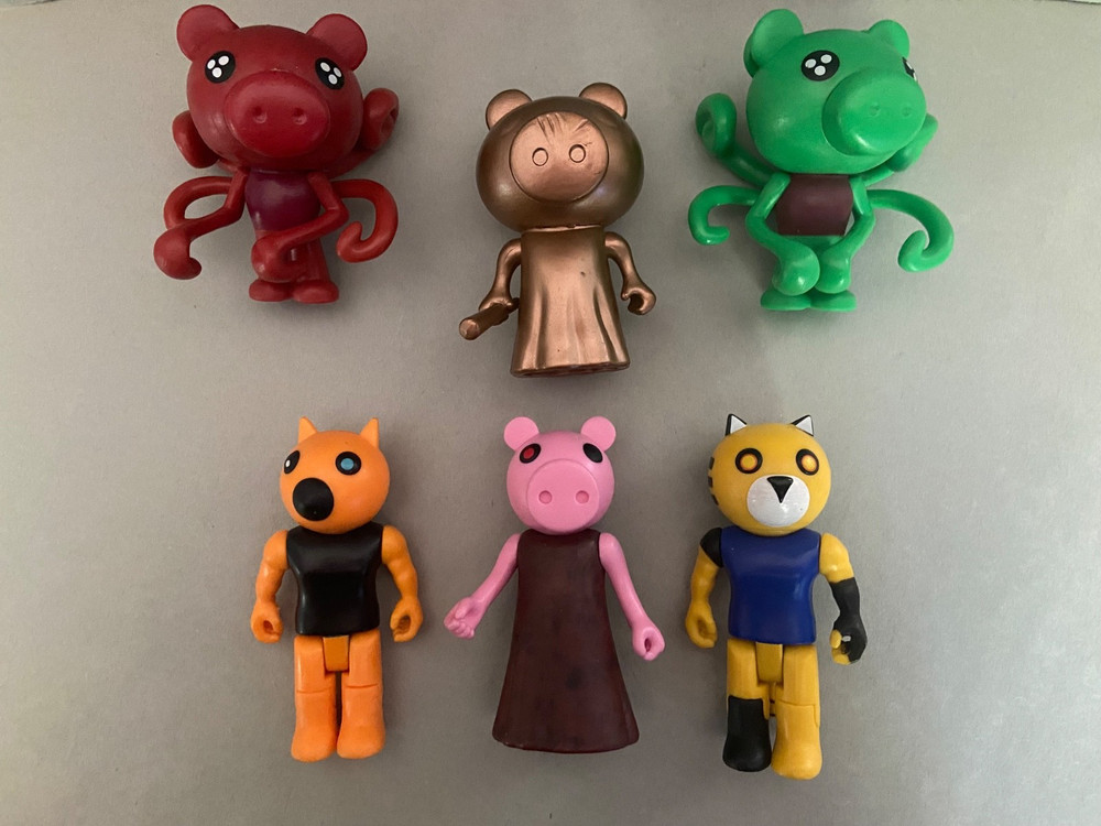 Roblox Piggy Figures Lot Of 6 Series 1 /Phat Mojo/Billy/Fox/Gold/Parasee +