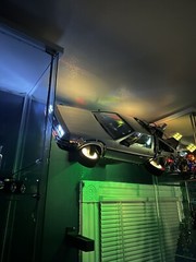 Hot Toys Back To The Future Delorean Wall Mount Display