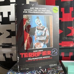NECA – Terrifier 2 Thanksgiving Special – Ultimate Art the Clown – NIB