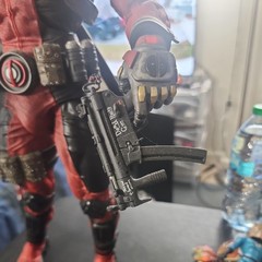 NECA 01 ULTIMATE Collectors Epic Marvel Deadpool: MERC WITH A MOUTH 1/4 Scale