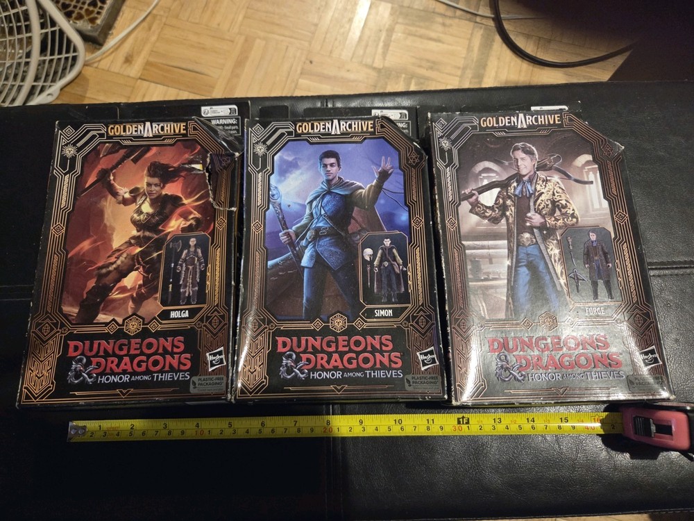 Lot Of 3 Dungeon & Dragons Figures: Holga, Forge, Simon / New Sealed! NIB Set