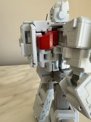 MD005 Transformers SS86 White Optimus Prime AKA Ultra Magnus