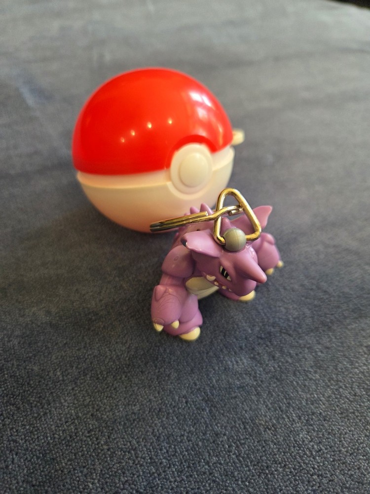 Vintage 1999 Burger King Pokemon Nidoking Keychain Figure W Pokeball