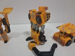 Hasbro Transformers Robots in Disguise Landfill – Yellow, Walmart Exclusive