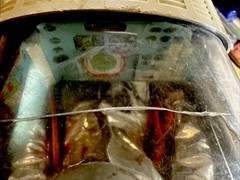 Vintage 1966. Hasbro G.I Joe Official space Capsule Authentic Space Suit USA