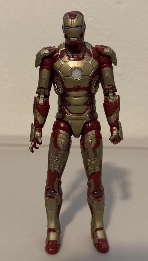 Marvel Legends: Iron Man Mark 42