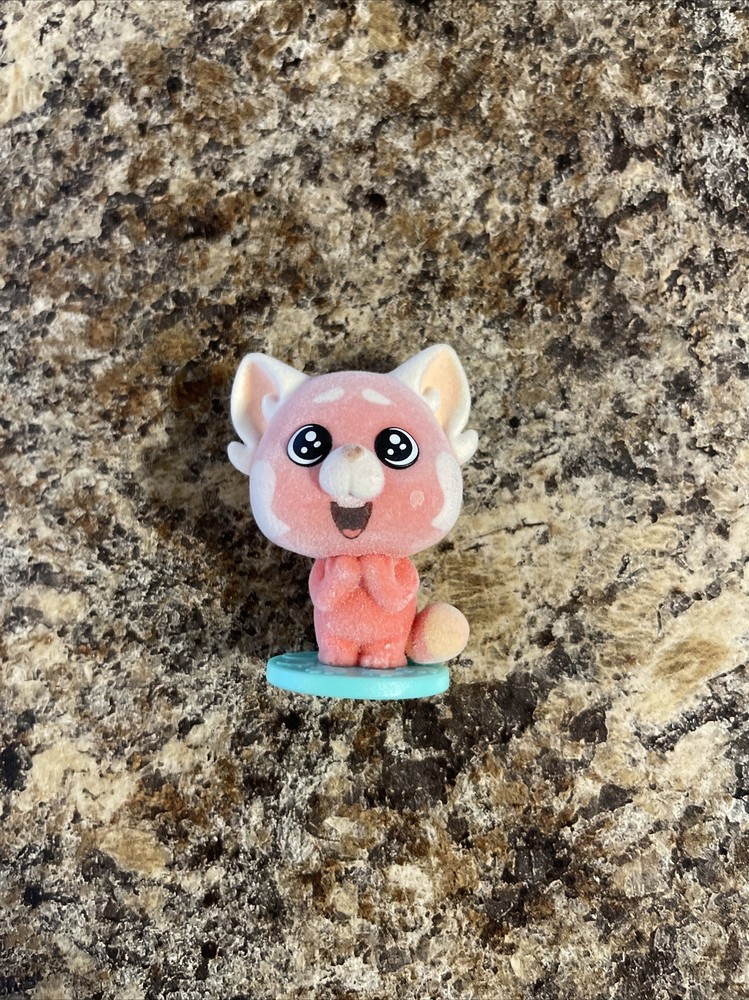 Just Play Disney Pixar TURNING RED Mini Figure Fuzzy Panda Mei Rare Chase Figure