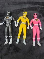 1995 Saban Power Rangers Vintage 4″ Action Figure Black, Pink & Yellow Ranger