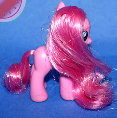 My Little Pony G4 PINKIE PIE 3″ Brushable Canterlot Castle Raised Hoof Tinsel