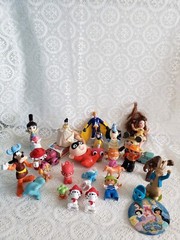 Mixed Lot Of 28 PV Random Disney And Other Mini Characters Toys Figurines