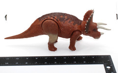 Jurassic World Park Roarivores Triceratops Figure Brown Dinosaur Works Tested