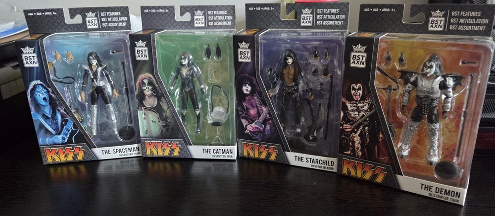 KISS DESTROYER BST AXN Action Figure Set Of 4 Sealed New Ace Gene Peter Paul