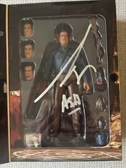 Ash Vs Evil Dead NECA, SIGNED by Bruce Campbell Horror cult Movie Figure
