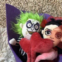 BEETLEJUICE & LYDIA Valentine’s Day 13″ Plush Bouquet Brand New With Tag