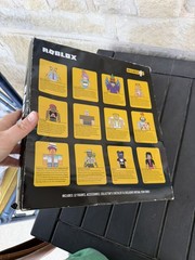 R0BLOX Celebrity Series 2 – 12 pack Target exclusive no codes