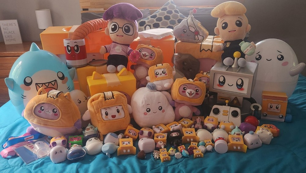 LankyBox Lot