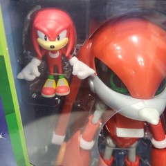 Sonic The Hedgehog GIANT METAL KNUCKLES vs KNUCKLES + Giant Mecha Sonic Figures