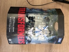 Transformers Armada Nemesis Prime w Air Defense Mini-Con Team
