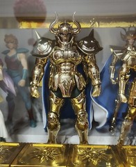 MST Saint Seiya Cloth Myth EXM 24k Gold Taurus Aldebaran model metal cloth *
