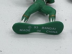 Vintage 1993 Mighty Morphin Power Rangers Black and Green PVC Bandai Figures