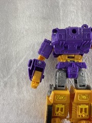 Transformers Siege IMPACTOR Complete WFC War For cybertron generations deluxe