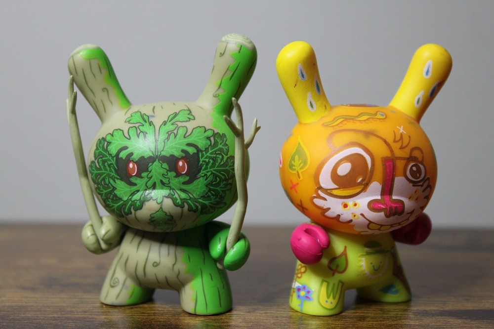Kid Robot Ye Olde English Dunny Series 3″ Collectible Vinyl Figures (2), Used
