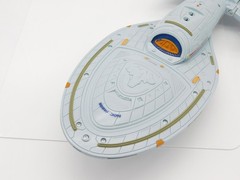STAR TREK VOYAGER U.S.S. Voyager NCC-74656 Playmates 1995