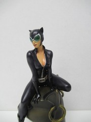 DC Comics Diamond Select Catwoman PVC Diorama Statue – No Box