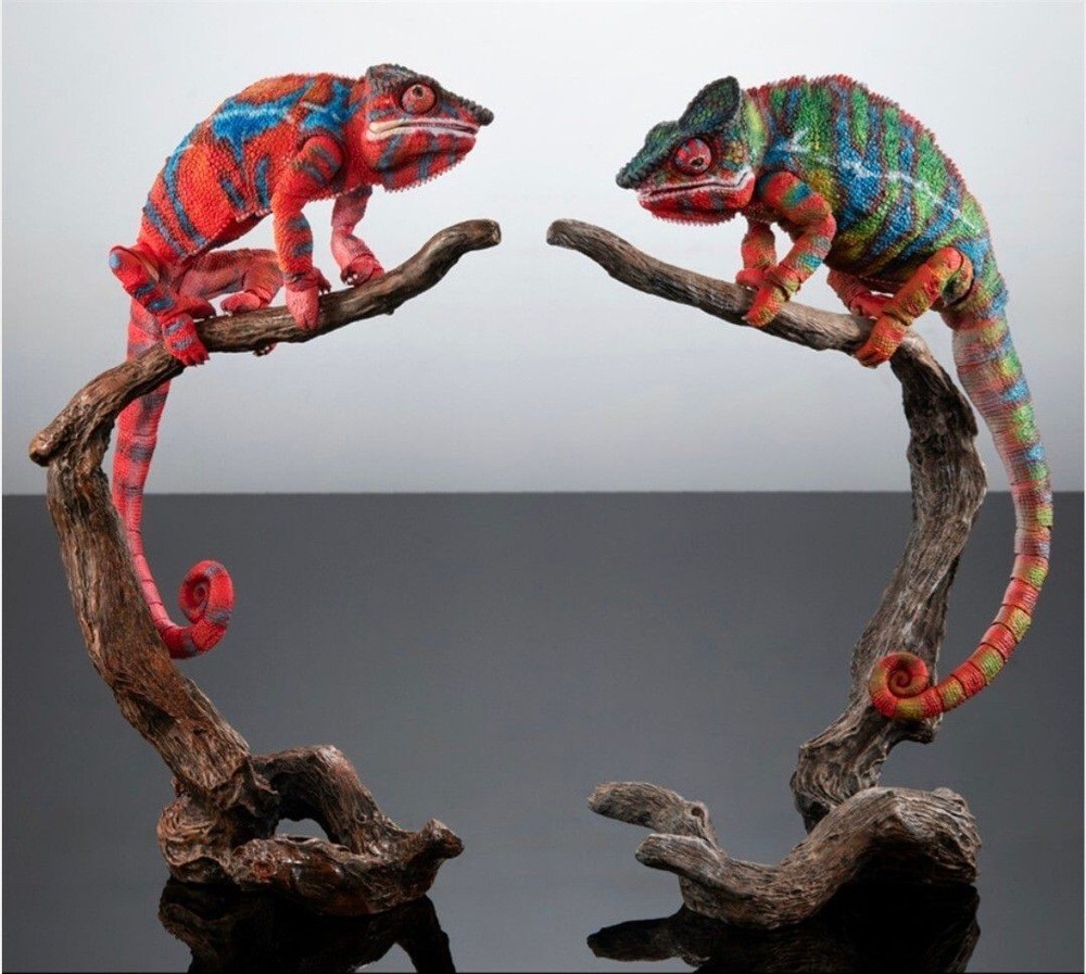 Premium Living Creatures Encyclopedia Panther Chameleon Ambilobe Green & Red