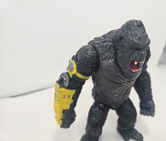 Godzilla x Kong – King Kong w/ Beast Glove 6″ Action Figure Legendary Playmates