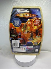 Doctor Who Series 2 Rose Tyler with Ice Extinguisher Figure NEW Yellowing Pack