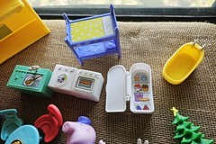 Peppa Pig 24pc Dollhouse Playset W/ Figures, Furniture, Christmas Tree, Unicorn