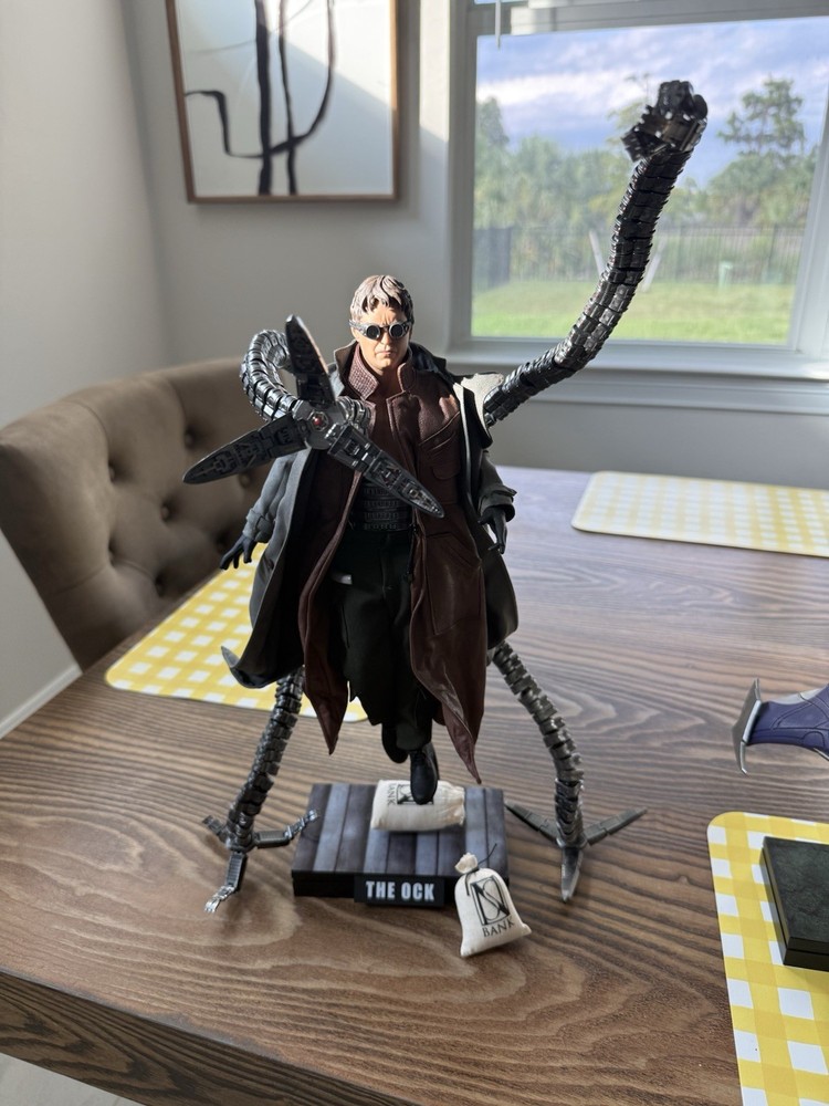 1/6 Doc Ock Figure