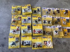 NHL HOCKEY STARTING LINEUPS YEARS RANGE FROM 1993-98 GRETZKY ROOK HUGE LOT OF 34