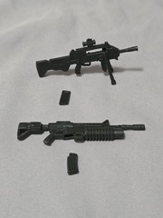 GI Joe Classified Action Soldier Special Forces Rifle + Machine Gun 6″ Fodder