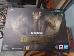 Bandai Godzilla: King of the Monsters King Ghidorah 9.8 in Action Figure