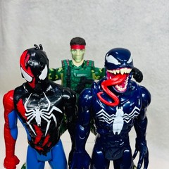 Marvel Spider-Man Venom Action Figure Lot with Camo Military Soldier Toy Rifle