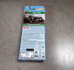 Hot Wheels Mud Studs 5 Car Pack Die Cast Vehicles Mattel New Sealed