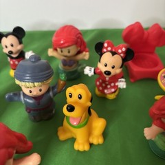 Lot of 13 Fisher Price Little People Figures And Accessories Disney Toys