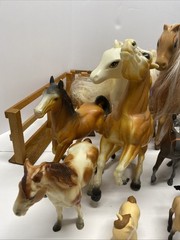 Lot Of 23 Toy Horse Figurines Toys W/ Fencing Accessories Random Assortment
